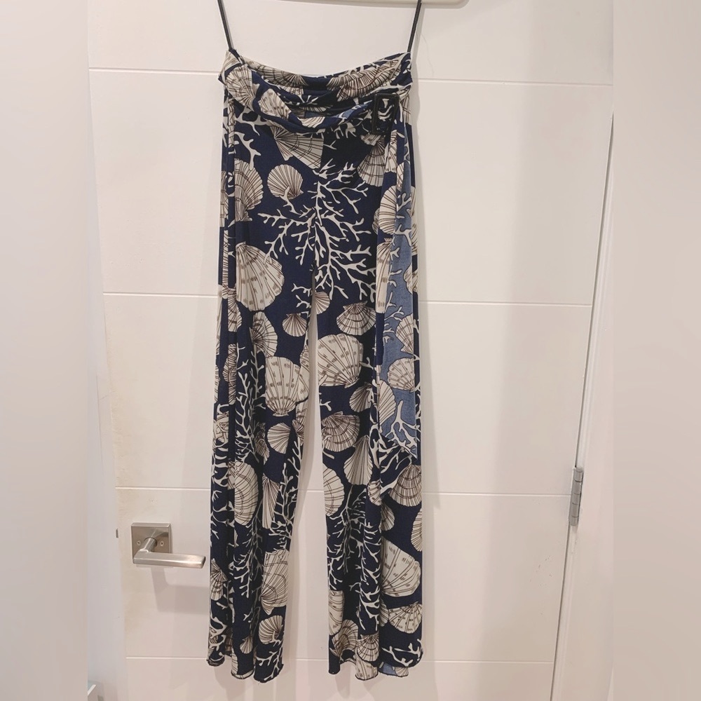 Touch express shell and coral navy white and tan Palazzo pant